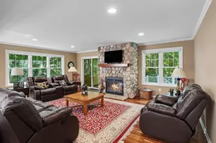 3334 Clearview Ln, Saugatuck, MI 49453 - Photo 10