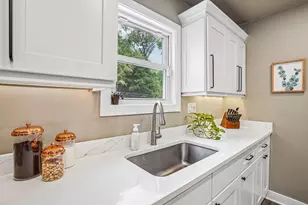 1212 Washtenaw Ave, Ypsilanti, MI 48197 - Photo 10