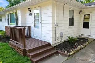 826 E Vernon St, Manchester, MI 48158 - Photo 2