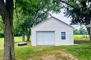 16812 Moorepark Rd, Three Rivers, MI 49093 - Photo 16