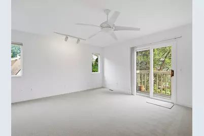 3926 Lakes Edge Drive, Commerce Township, MI 48382 - Photo 22