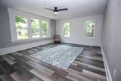 422 Maple Street, Three Rivers, MI 49093 - Photo 18