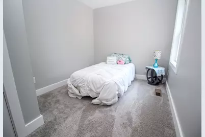 422 Maple Street, Three Rivers, MI 49093 - Photo 28