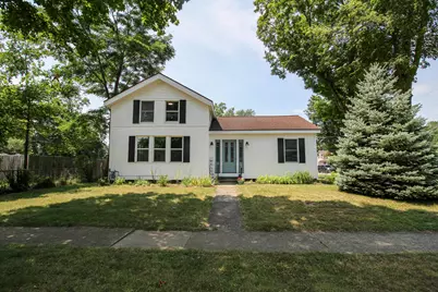 422 Maple Street, Three Rivers, MI 49093 - Photo 2