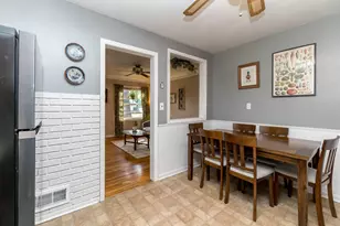 18951 Sunset St, Livonia, MI 48152 - Photo 10