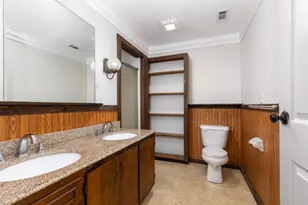 251 W 11th St, Holland, MI 49423 - Photo 10