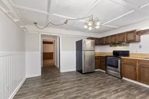 251 W 11th St, Holland, MI 49423 - Photo 8