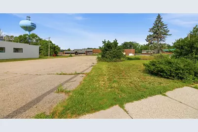 294 N River Avenue, Holland, MI 49424 - Photo 2