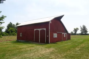 1311 E Montgomery Rd, Hillsdale, MI 49242 - Photo 4