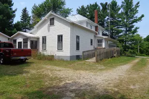 1311 E Montgomery Rd, Hillsdale, MI 49242 - Photo 2