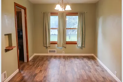 114 E Southeastern Avenue E, Galien, MI 49113 - Photo 10