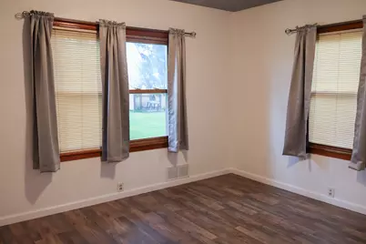 114 E Southeastern Avenue E, Galien, MI 49113 - Photo 14