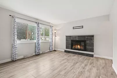31 S New Moon Terrace S, Springfield, MI 49037 - Photo 2