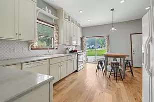312 E 16th St, Holland, MI 49423 - Photo 6