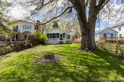 747 Kornoelje Drive NE, Comstock Park, MI 49321 - Photo 8