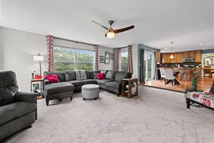 20903 Oak Tree Dr, South Lyon, MI 48178 - Photo 8