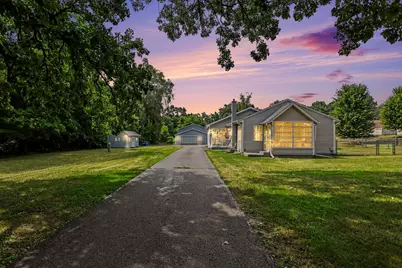 722 Golden Avenue, Battle Creek, MI 49014 - Photo 1