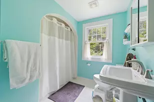 325 Hilldale Dr, Ann Arbor, MI 48105 - Photo 22