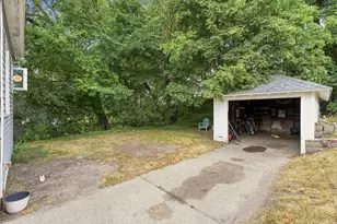 431 Delaware St SE, Grand Rapids, MI 49507 - Photo 22