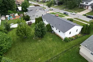 4707 Bonnie Ave SE, Kentwood, MI 49508 - Photo 48