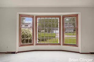 4707 Bonnie Ave SE, Kentwood, MI 49508 - Photo 4