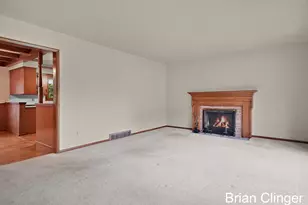 4707 Bonnie Ave SE, Kentwood, MI 49508 - Photo 6