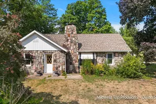 373 N Main St, Casnovia, MI 49318 - Photo 2