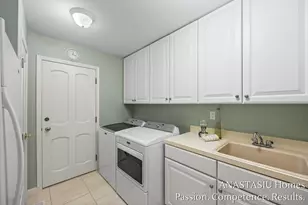 6081 N Gatehouse Dr SE, Grand Rapids, MI 49546 - Photo 16