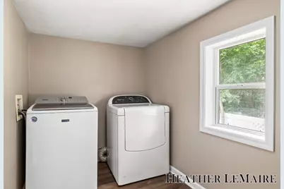 412 W Orange Street, Greenville, MI 48838 - Photo 12