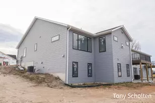 5133 Blendon Mdw Cir, Hudsonville, MI 49426 - Photo 22