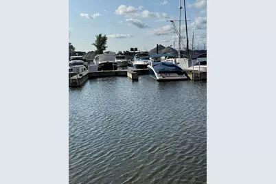800 Whitwam Drive #Slip 37, Saint Joseph, MI 49085 - Photo 2