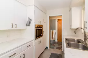 1455 Chalmers Dr, Ann Arbor, MI 48104 - Photo 18