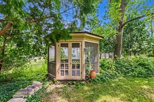 1455 Chalmers Dr, Ann Arbor, MI 48104 - Photo 4