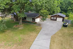 3656 MacArthur Rd, Muskegon, MI 49442 - Photo 2
