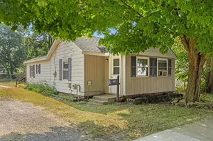 216 Mill St, Ionia, MI 48846 - Photo 4