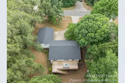 2661 Van Dam Drive NE, Belmont, MI 49306 - Photo 4