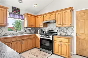 3560 Rush Creek Dr, Hudsonville, MI 49426 - Photo 16