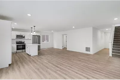 370 Sherman Street, Allegan, MI 49010 - Photo 2
