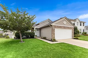4554 Country Hill Dr SE, Kentwood, MI 49512 - Photo 4