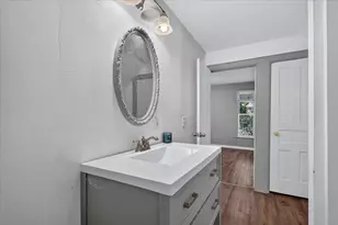 832 Thomas St SE, Grand Rapids, MI 49506 - Photo 16
