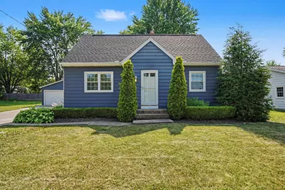 1800 Woodlawn Avenue SE, Grand Rapids, MI 49506 - Photo 1