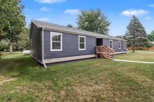 5957 E Ford Lake Dr Dr, Fountain, MI 49410 - Photo 2