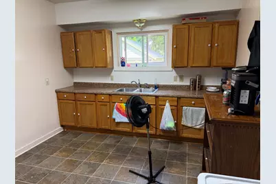 1004 S Jackson Street, Jackson, MI 49203 - Photo 2