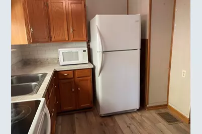 627 S Ensley Street, Howard City, MI 49329 - Photo 6