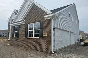 9602 Valley View Ct, Saline, MI 48176 - Photo 2