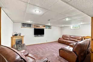 29470 Robert Dr, Livonia, MI 48150 - Photo 18