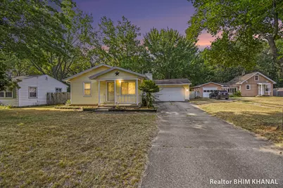 102 Sluyter Street SE, Grand Rapids, MI 49548 - Photo 1