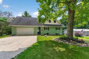 539 Fox Lake Trail, Horton, MI 49246 - Photo 1