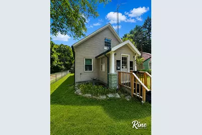 931 Jennings Avenue, Benton Harbor, MI 49022 - Photo 1