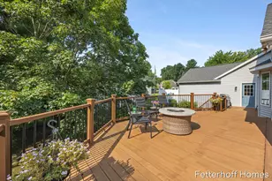 1900 Cherry Run Dr NW, Grand Rapids, MI 49504 - Photo 38